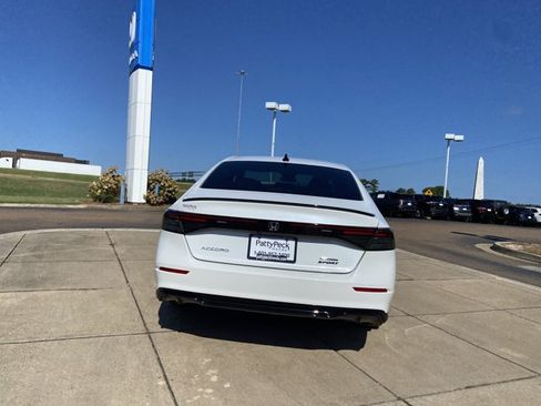Used 2023 Honda Accord Sport image 10