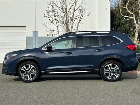 Certified 2025 Subaru Ascent Limited image 7