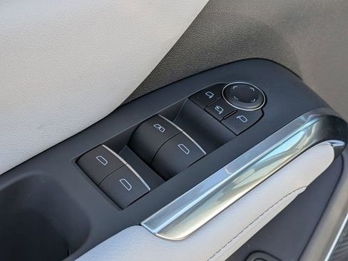 New 2026 Chevrolet Traverse High Country image 13