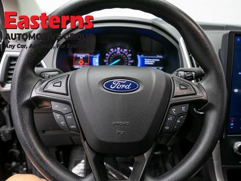 Used 2023 Ford Edge SE AWD/4WD image 10