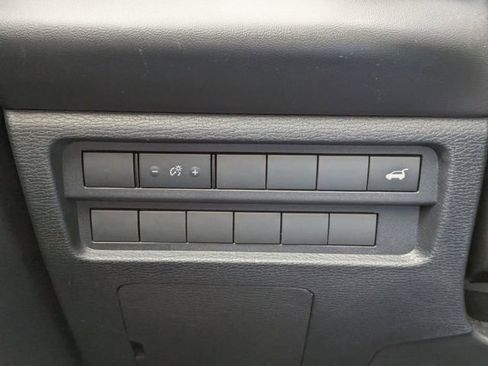 Used 2024 Mitsubishi Outlander SE image 28