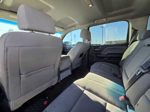 Used 2018 Chevrolet Silverado 1500 Custom w/ Custom Value Package image 27