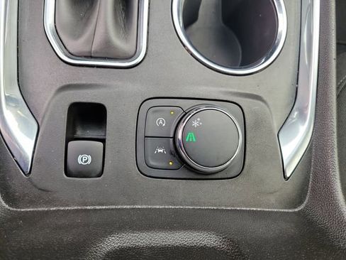 Certified 2023 Chevrolet Traverse LT image 35