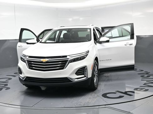 Used 2024 Chevrolet Equinox Premier FWD image 23