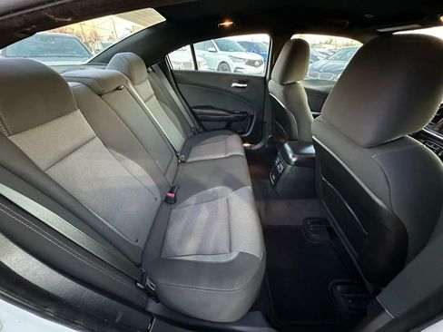 Used 2018 Dodge Charger SXT w/ Blacktop Package image 14