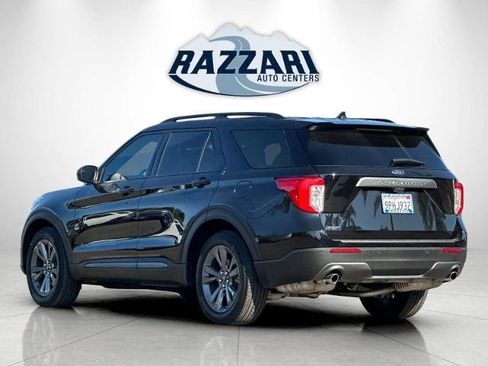 Certified 2024 Ford Explorer XLT w/ Equipment Group 202A RWD image 5