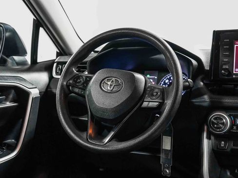 Used 2021 Toyota RAV4 LE w/ Carpet Mat Package (TMS) AWD/4WD image 16