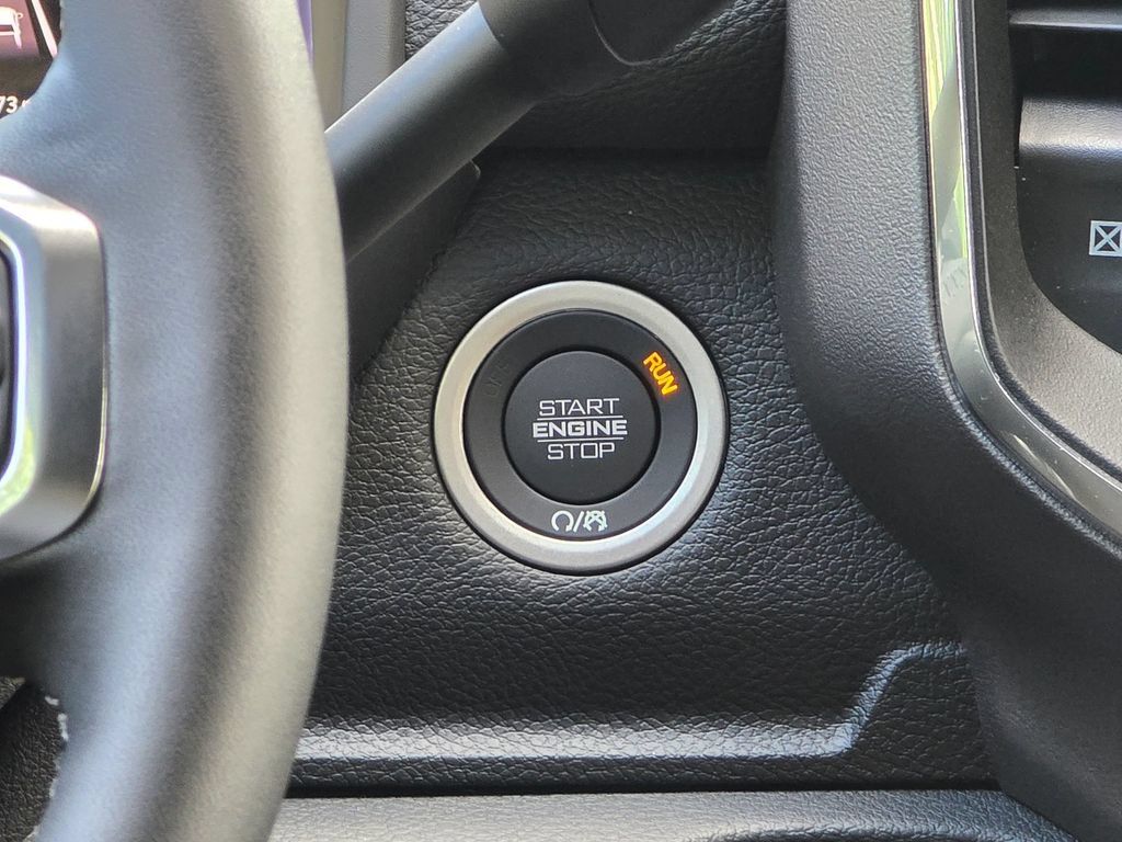 New 2026 RAM 3500 Laramie AWD/4WD image 29
