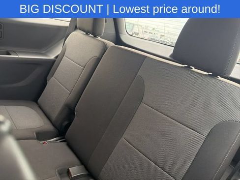 Used 2023 Chevrolet Traverse LT AWD/4WD image 18