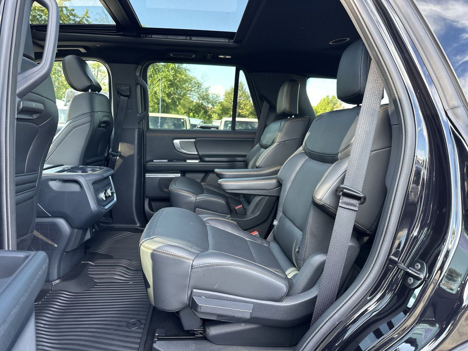 Certified 2025 Ford Expedition Tremor AWD/4WD image 26