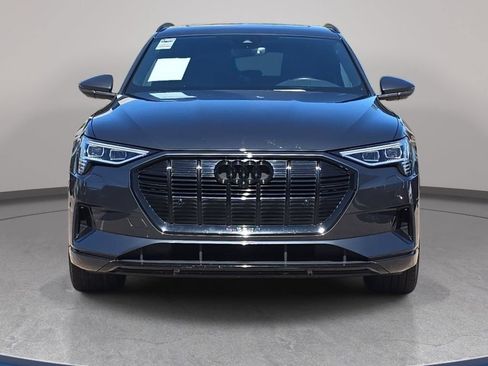 Used 2023 Audi e-tron Premium w/ Convenience Plus Package AWD/4WD image 3