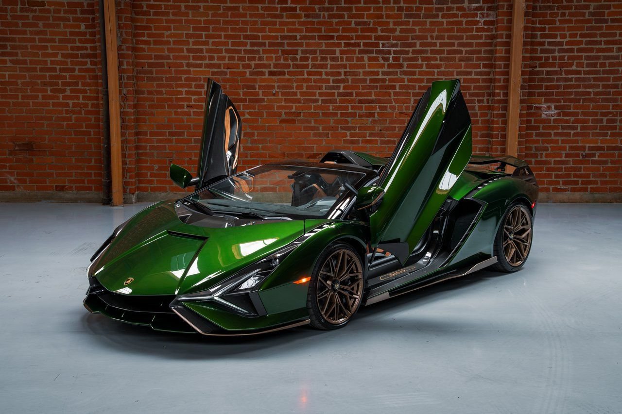 Used 2021 Lamborghini Sian Roadster AWD/4WD image 31