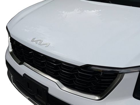 Used 2024 Kia Sorento S FWD image 32