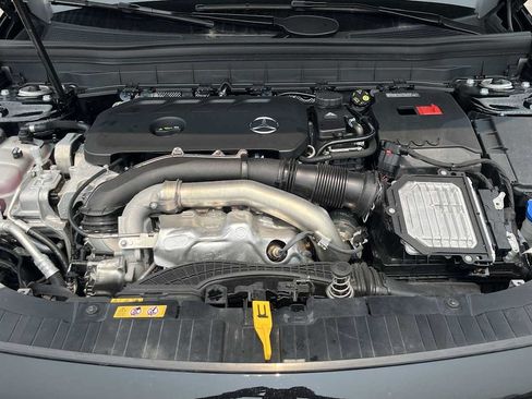 Used 2026 Mercedes-Benz GLB 250 4MATIC image 26