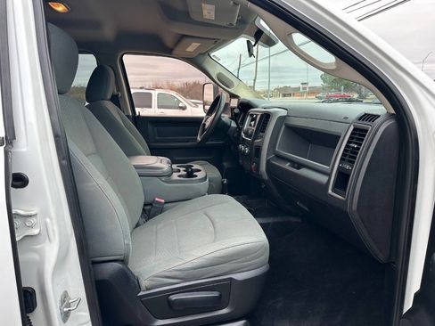 Used 2014 RAM 3500 Tradesman w/ Chrome Appearance Group image 23