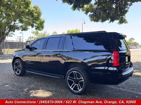 Used 2020 Chevrolet Suburban LS RWD image 4