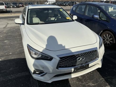 Used 2021 INFINITI Q50 Luxe w/ Seat & Sound Package image 3