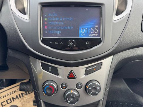 Used 2016 Chevrolet Trax LT w/ LT Convenience Package FWD image 21