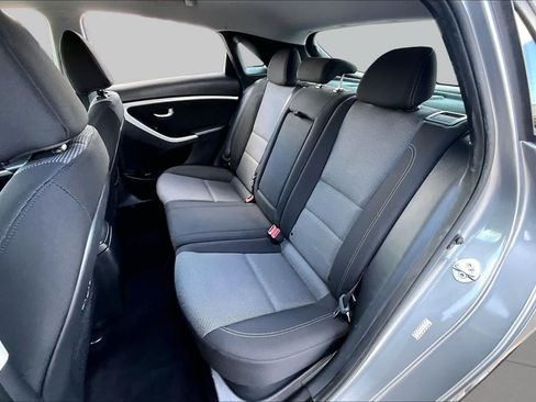 Used 2016 Hyundai Elantra GT FWD image 21