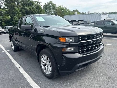 Used 2021 Chevrolet Silverado 1500 Custom AWD/4WD image 1