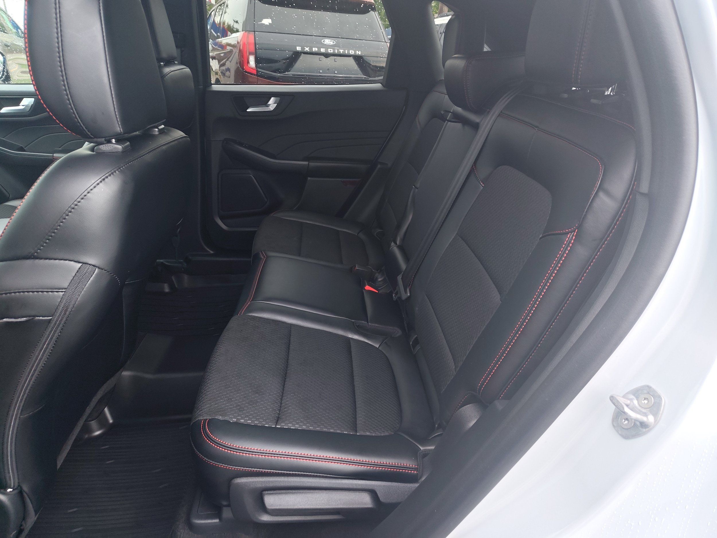 Used 2025 Ford Escape ST-Line w/ Tech Pack #1 AWD/4WD image 21