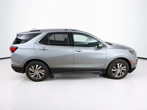 Used 2024 Chevrolet Equinox Premier AWD/4WD image 4
