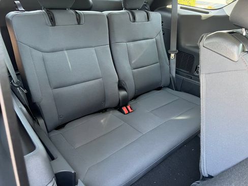 New 2026 Ford Explorer Active RWD image 18