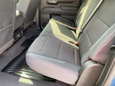 Used 2024 Chevrolet Silverado 1500 LT AWD/4WD image 29