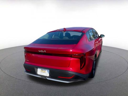 Used 2025 Kia K4 LXS image 15