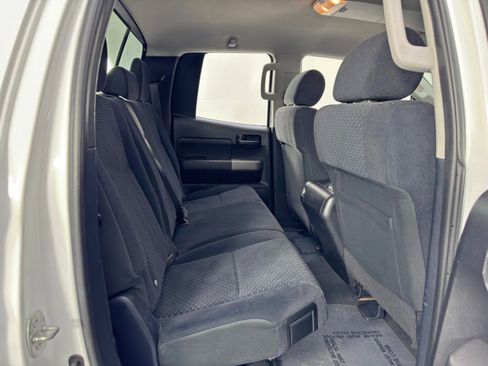 Used 2010 Toyota Tundra w/ SR5 Package image 32