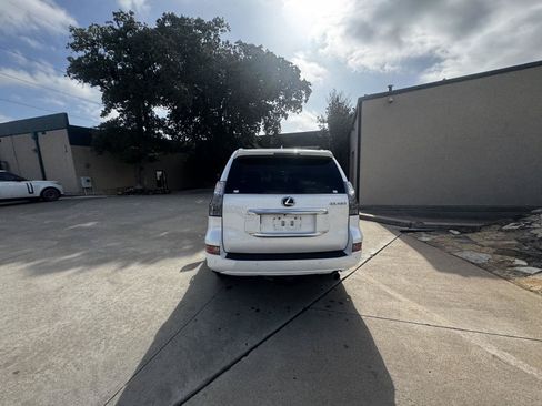 Used 2021 Lexus GX 460 Premium w/ Premium Package AWD/4WD image 5