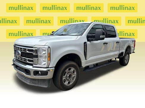 Used 2025 Ford F250 XLT AWD/4WD image 6