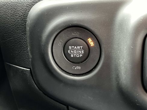 Used 2020 Jeep Gladiator Sport w/ Quick Order Package 23S image 30