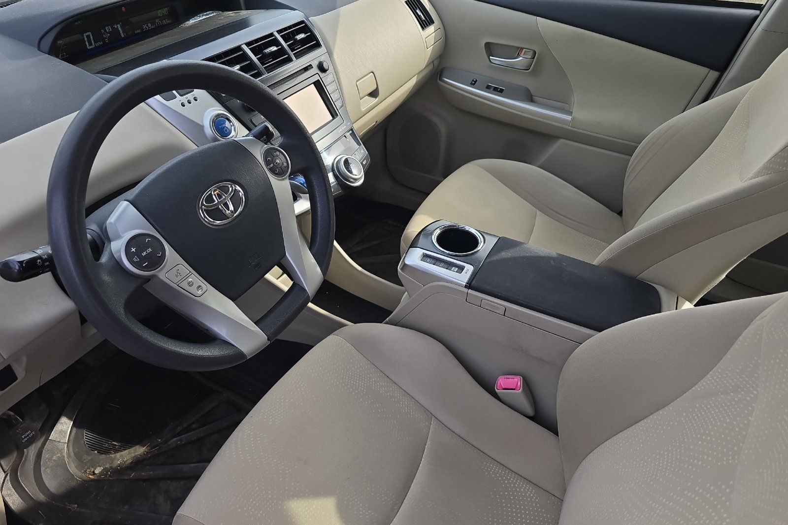 Used 2014 Toyota Prius V Three FWD image 7