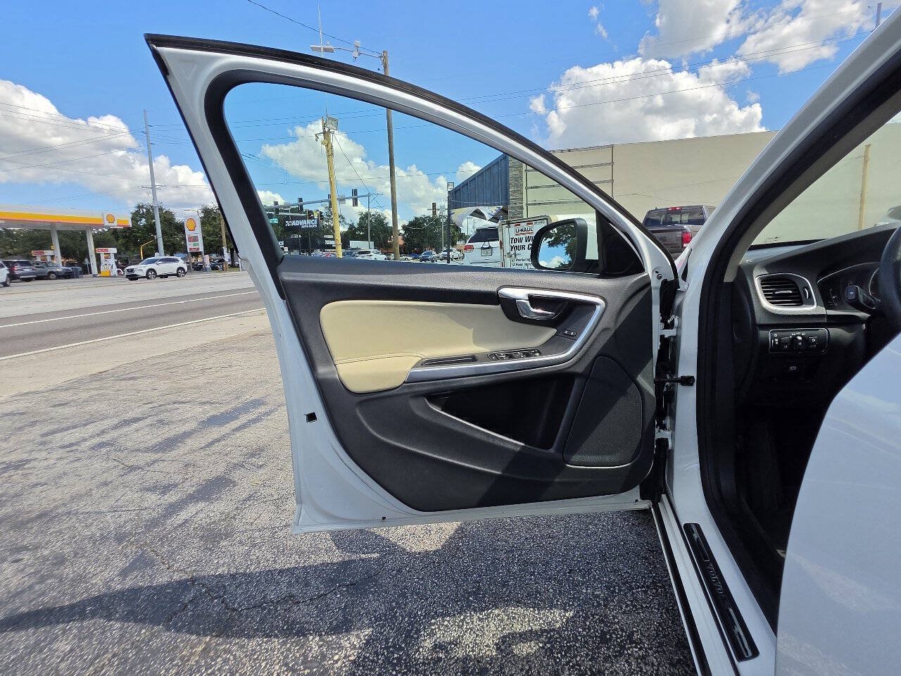 Used 2016 Volvo S60 T5 Premier w/ Protection Package AWD/4WD image 9