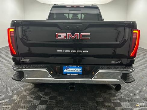 Used 2025 GMC Sierra 2500 SLT w/ SLT Premium Package image 17