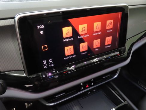 New 2026 Volkswagen Atlas Peak Edition AWD/4WD image 17