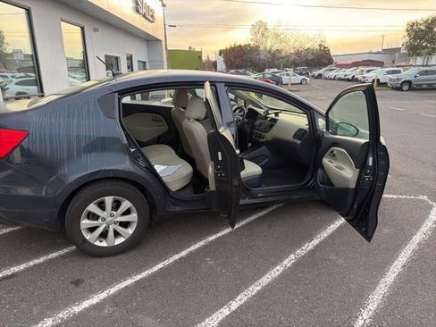 Used 2013 Kia Rio EX w/ Convenience Pkg image 13