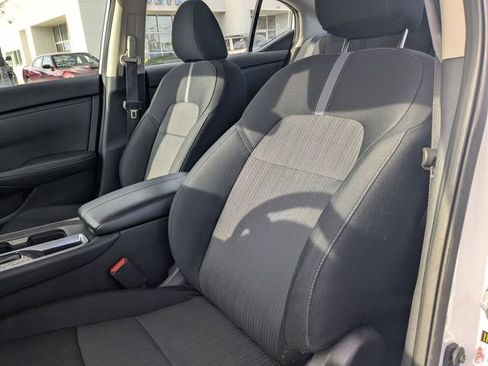 Used 2024 Nissan Sentra SV image 14