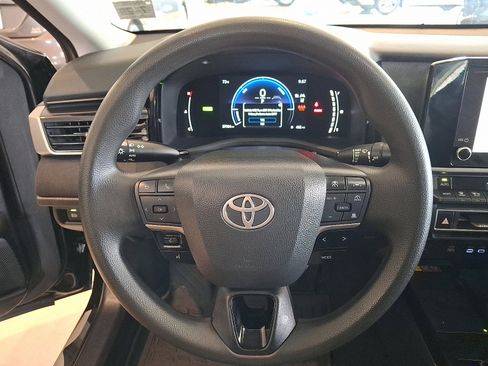 Certified 2025 Toyota Camry LE image 19