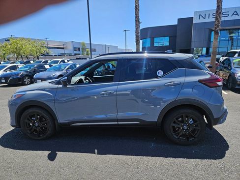 Used 2023 Nissan Kicks SR w/ SR Premium Package FWD image 8