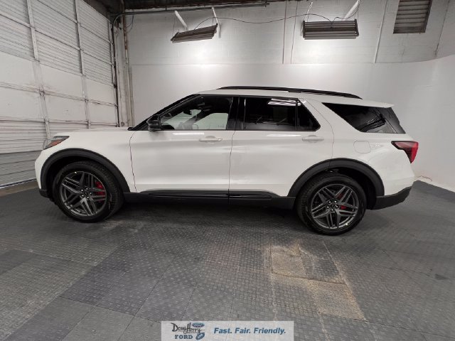 New 2026 Ford Explorer ST w/ Sun And Sound Package AWD/4WD image 7