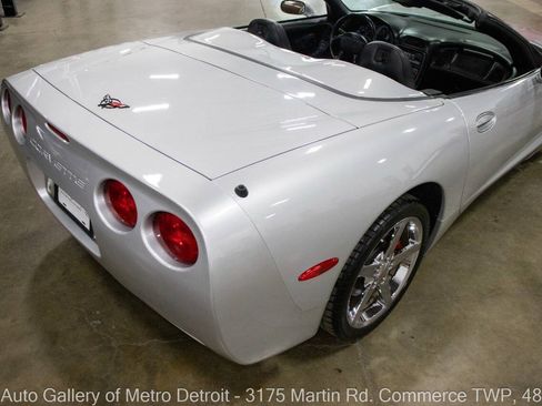 Used 2002 Chevrolet Corvette Convertible w/ Preferred Equipment Group2 RWD image 16