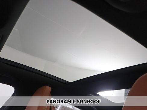 Used 2023 Mercedes-Benz C 300 4MATIC Sedan w/ Exclusive Trim Package image 3