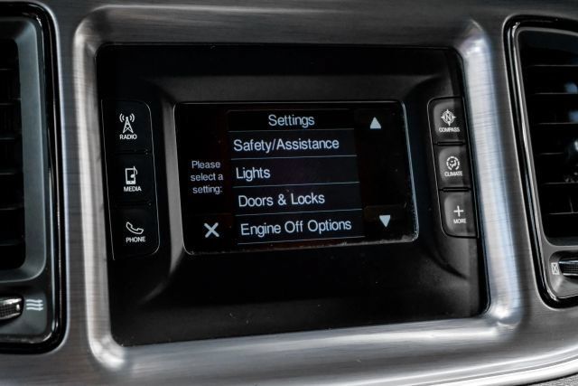Used 2017 Dodge Challenger R/T RWD image 31