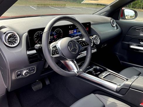 New 2026 Mercedes-Benz GLA 250 4MATIC image 6