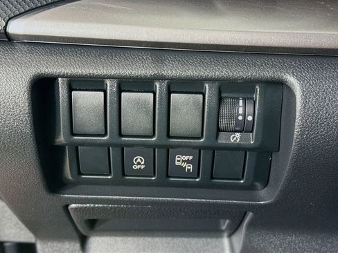 Used 2020 Subaru Forester Premium image 10