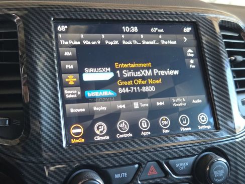 Certified 2019 Jeep Grand Cherokee Limited AWD/4WD image 3