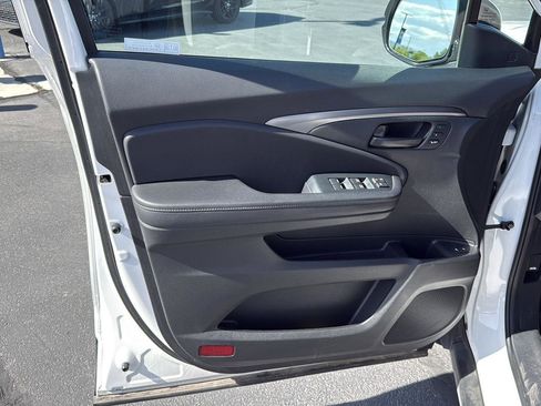 Certified 2023 Honda Passport EX-L image 14