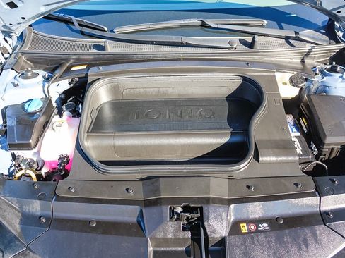 Certified 2024 Hyundai Ioniq 6 Limited image 32